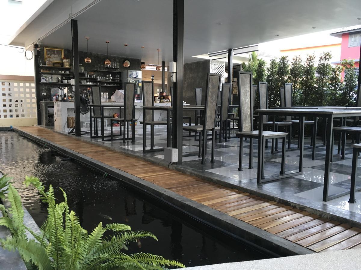 Phetcharat Grand Hotel Maesot Meszot Kültér fotó
