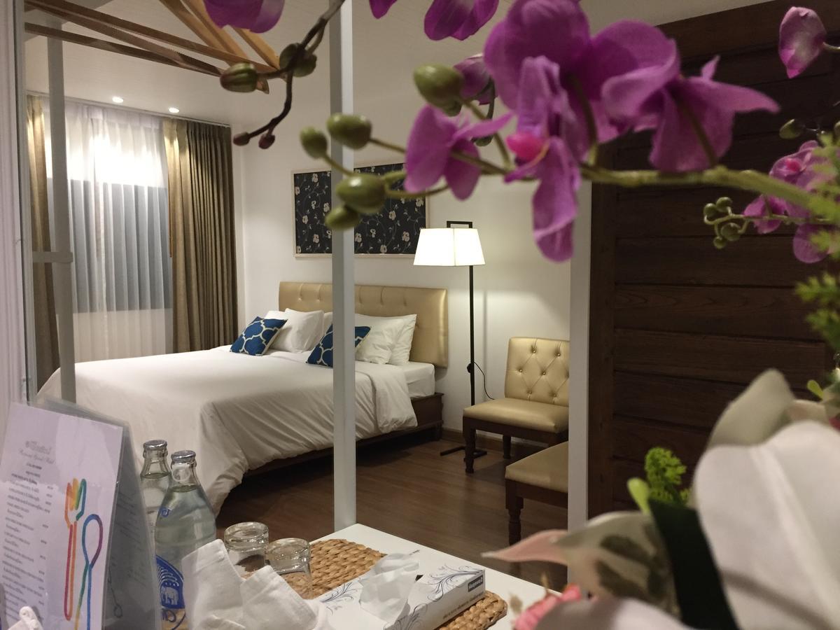 Phetcharat Grand Hotel Maesot Meszot Kültér fotó