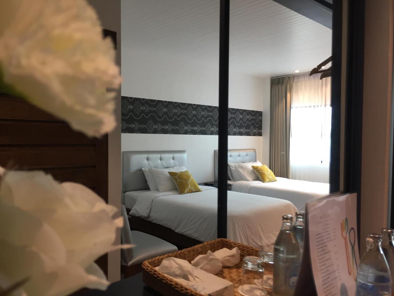 Phetcharat Grand Hotel Maesot Meszot Kültér fotó